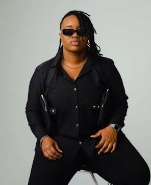 Credivote -fem achievers awards 2022 - dj burna