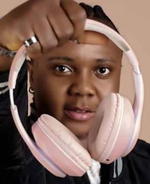 Credivote -fem achievers awards 2022 - dj candy presh